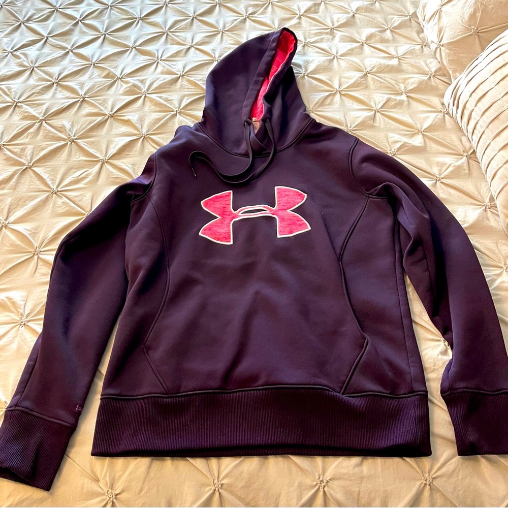 Women’s Under Armour Sweatshirt